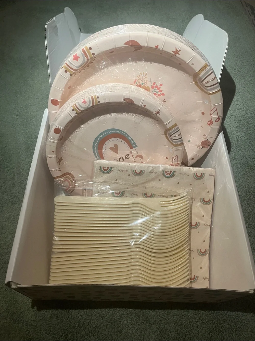 Blush Pink Rainbow Disposable Party Tableware Set - 16 Pieces